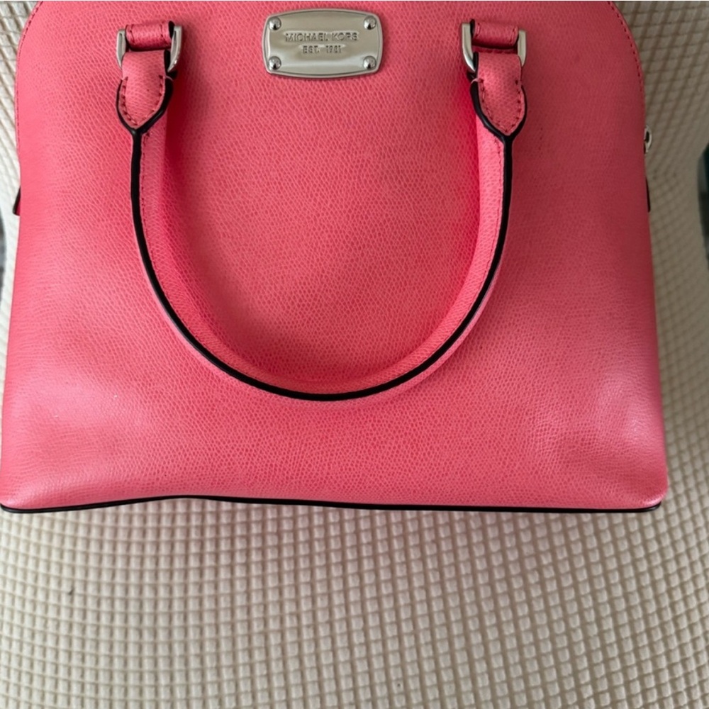 đź’•Michael kors pink bagđź’• - Picture 2 of 9